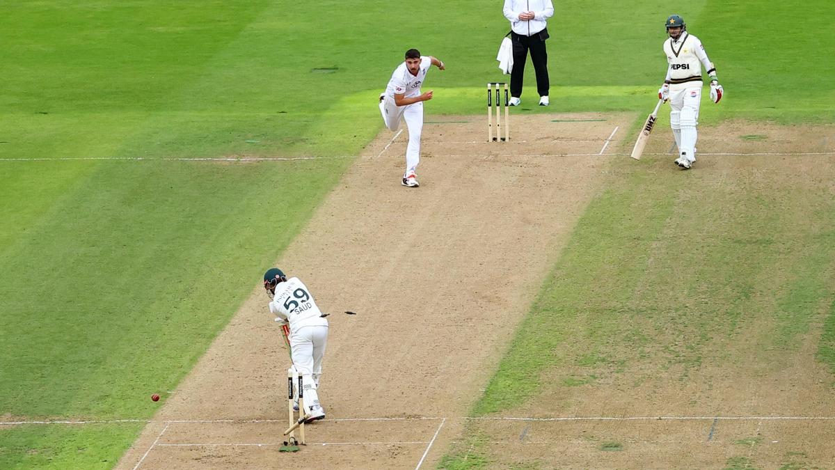 England vs Pakistan 3rd Test: Host bowls out new-look Pakistan for 133 on Day 1