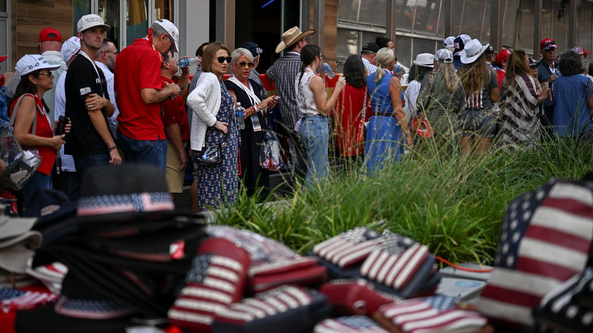 Early voting begins in U.S. midterm elections that could flip control of Congress