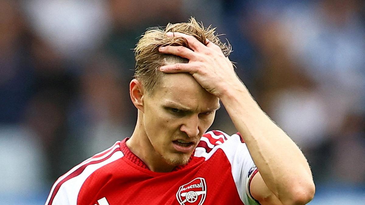 Arsenal thrashed by Brighton, sorry Spurs lose again