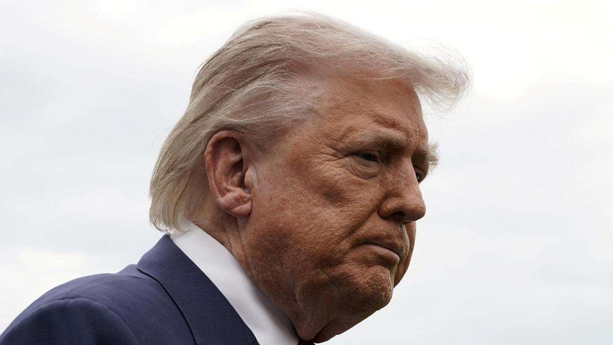 Judge orders White House to restore access to news outlets Trump banned