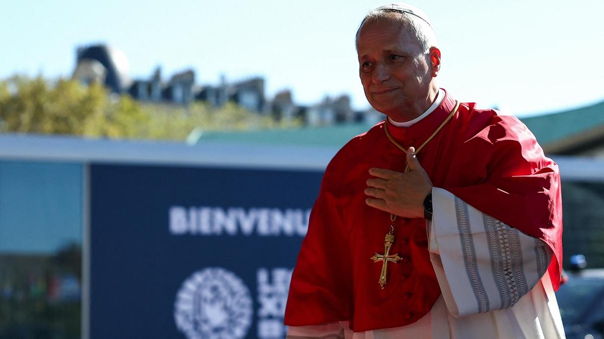 Pope Leo warns ‘paradise of machines’ could undermine humanity as he opens France trip
