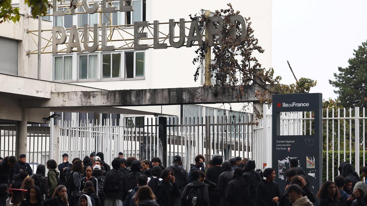 Dozens injured in French student protests over school resources