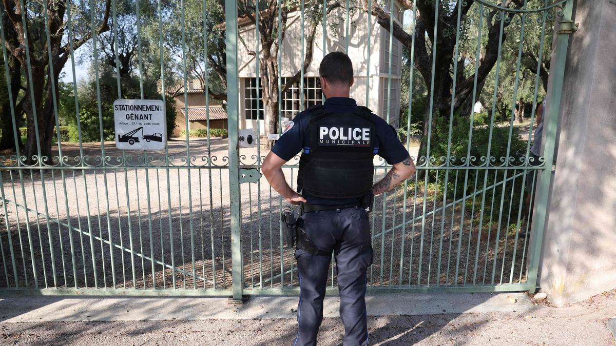 Thieves steal three paintings from Renoir Museum on French Riviera