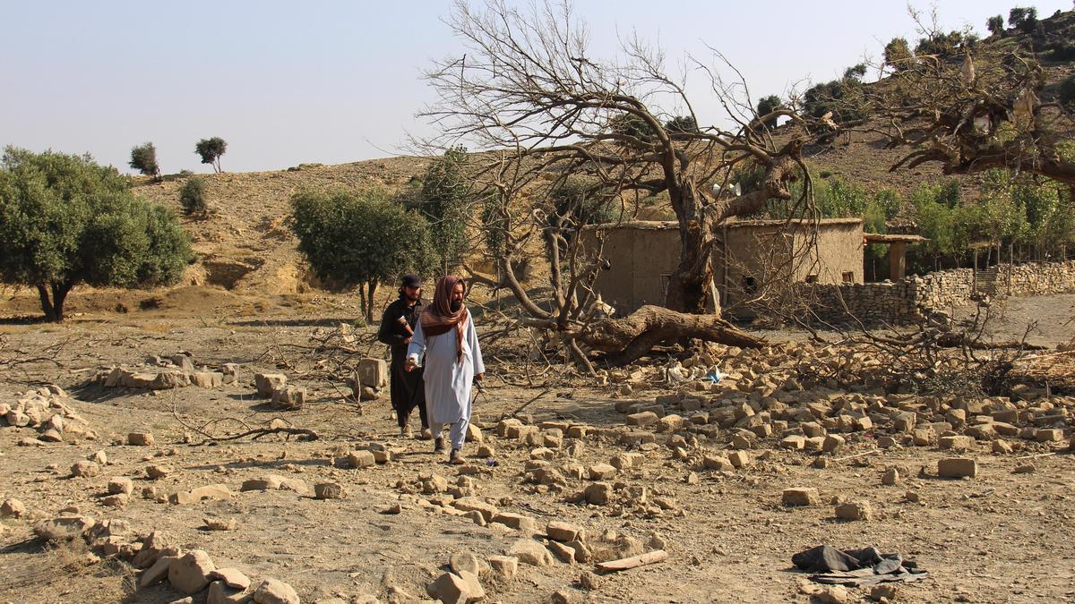 Pakistani forces kill several Afghan Taliban fighters in border clash amid escalating tensions