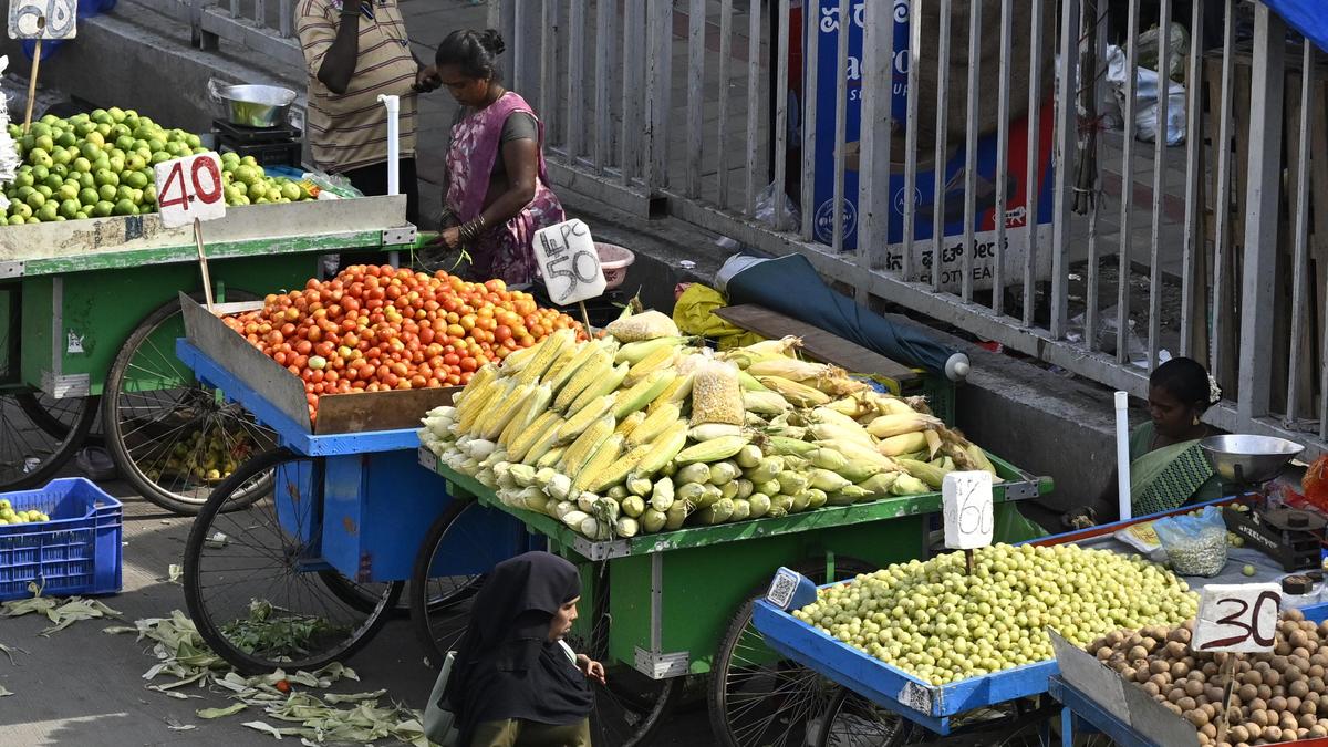 WPI inflation rises to 9.92% in August on rising prices of food, fuel, manufactured items