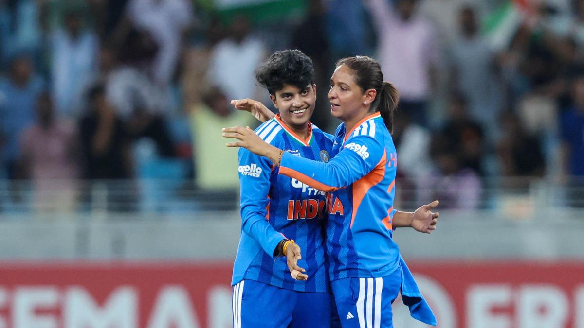 Women’s Asia Cup T20: Spinners headline India’s crushing 7-wicket win vs Pakistan