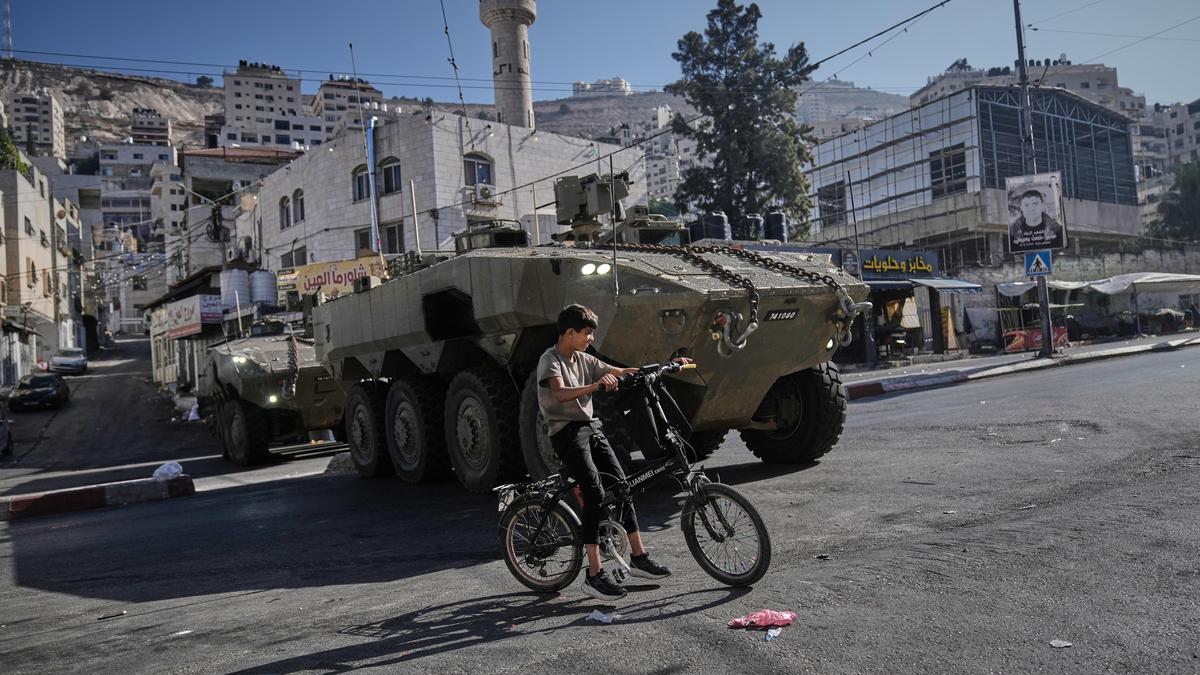Israel adds tender for 2,167 housing units to settlement expansion plan, rights groups say