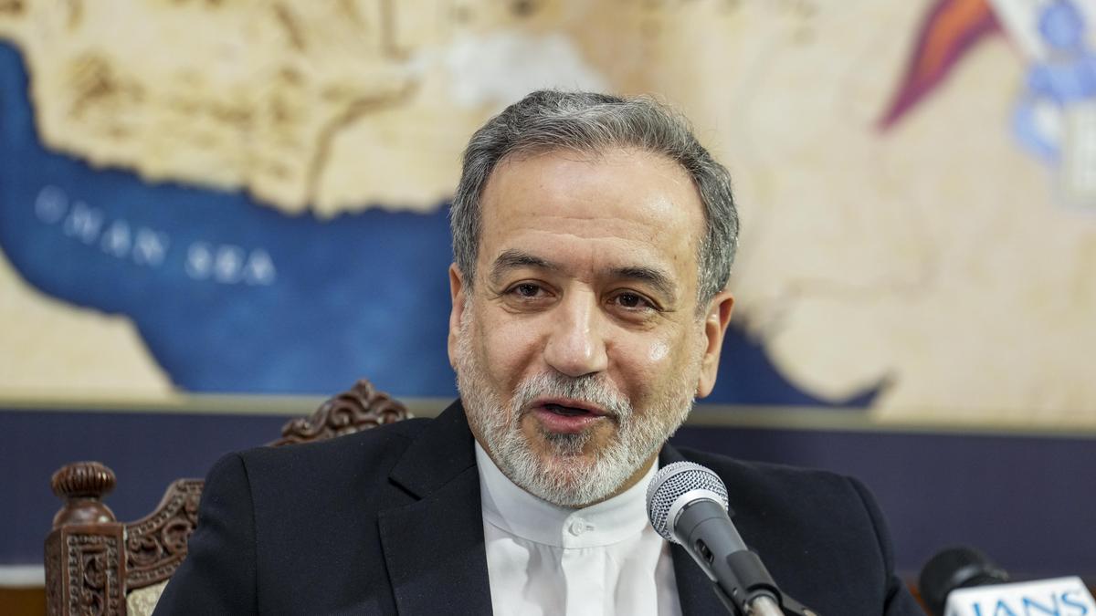 Iranian FM Araghchi to visit Beijing for talks with Wang Yi