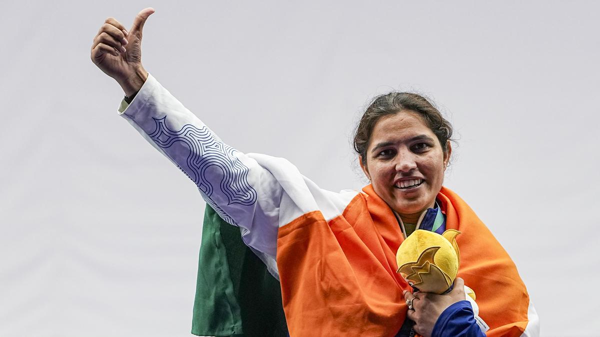 Asian Games 2026 | Neeru doffs her hat to cousin Lakshya, armed forces after gold win