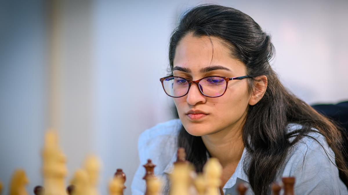 Uzbekistan hands India its first loss; women beat USA