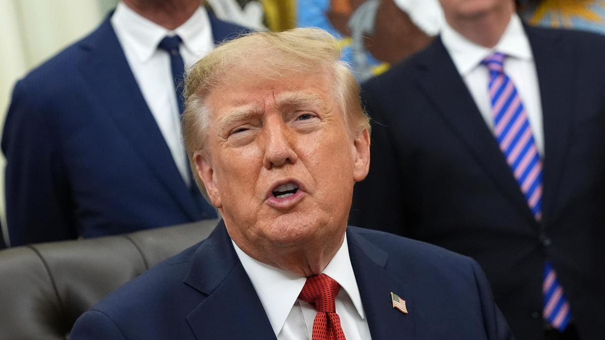 Trump signs Russia sanctions bill into law