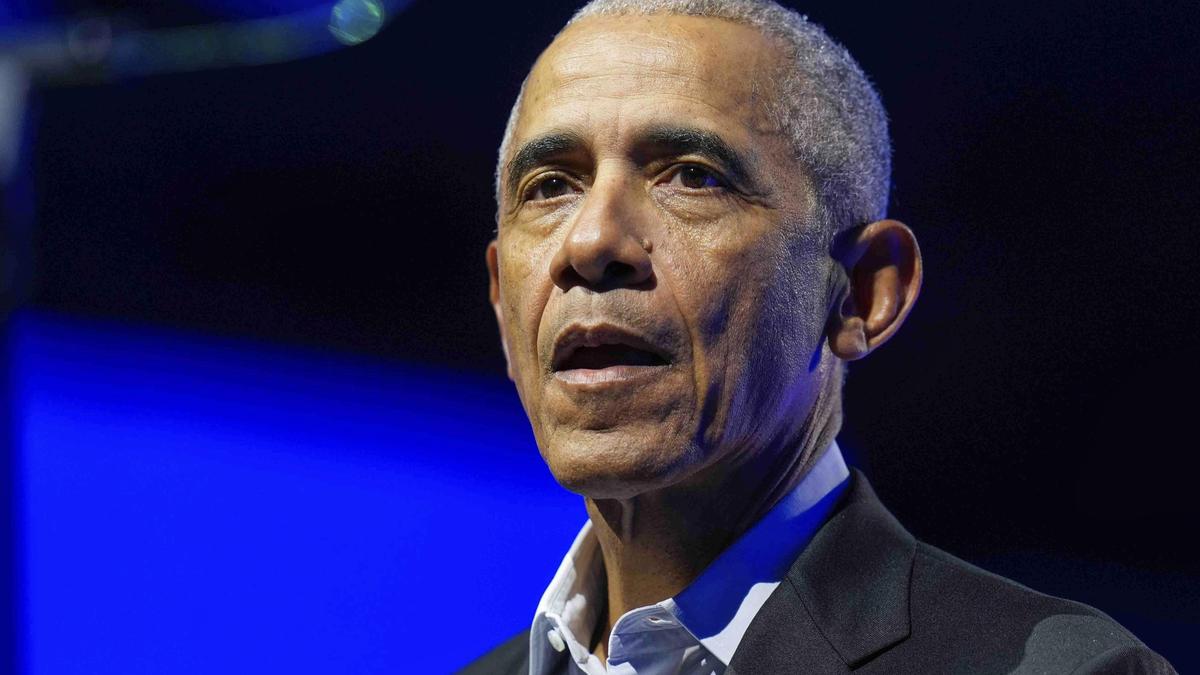 Obama voices caution on AI, urges Democrats to tackle it: reports