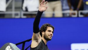 Ben Shelton stuns Carlos Alcaraz in latest-ever U.S. Open finish