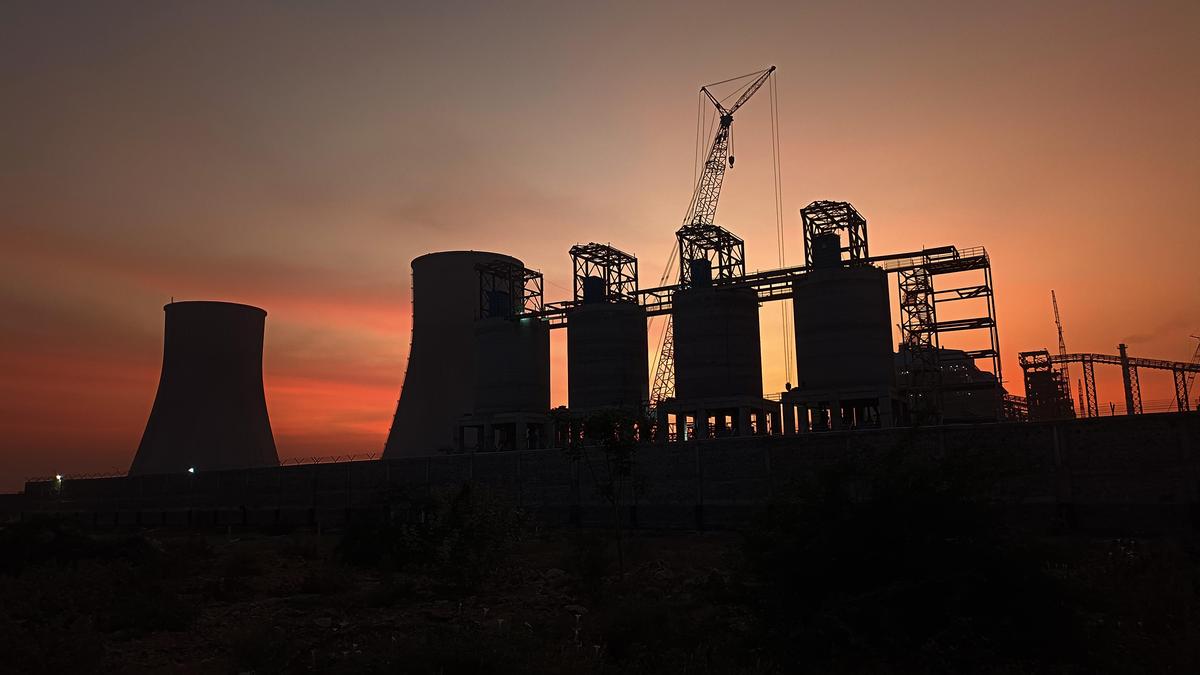 Govt spurs coal rake loading by 20% to strengthen stocks positions at thermal plants