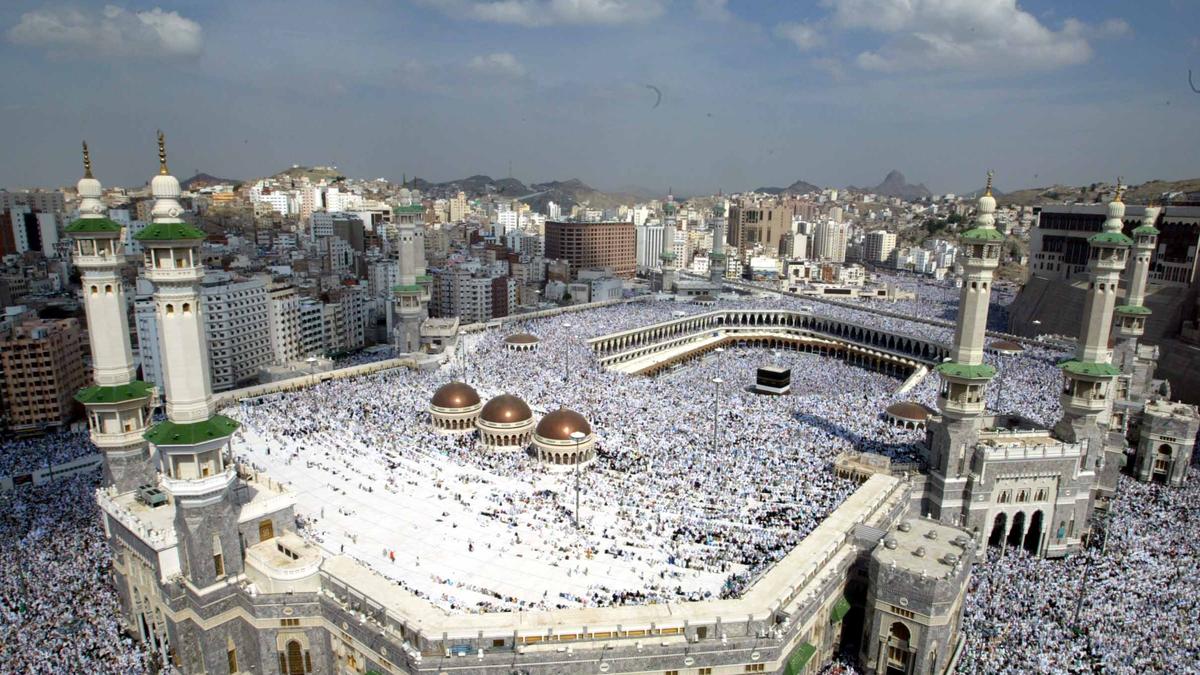 Saudi Arabia calls attempted Mecca attack ‘red line’ as Iran-backed Houthis deny they did it