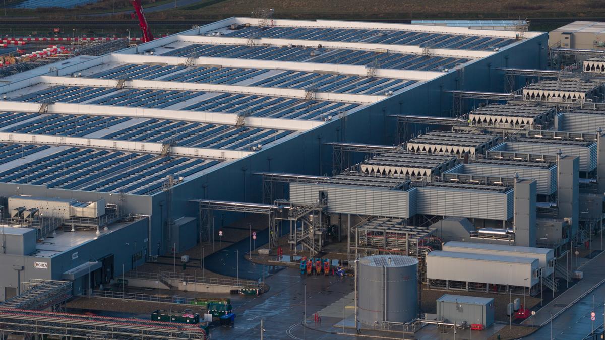 Trump says companies should pay ‘dividend’ to communities to make data centres popular