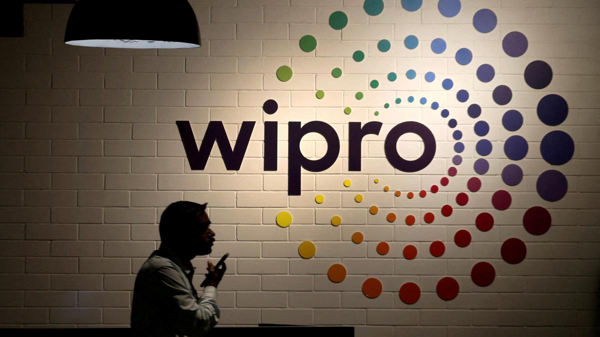 Wipro Q2 profit slips 1.4%; large deals plunge 59%