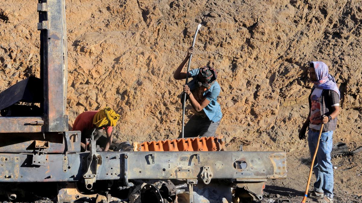Ethiopian govt forces enter key Tigray town near Eritrea border