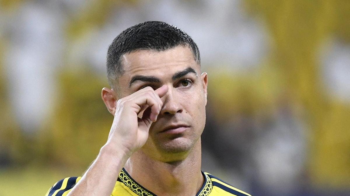 Cristiano Ronaldo suspended for 30 days and fined for walking out on Portugal camp
