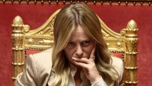 Italy prolongs Schengen suspension with Spain, talks loom