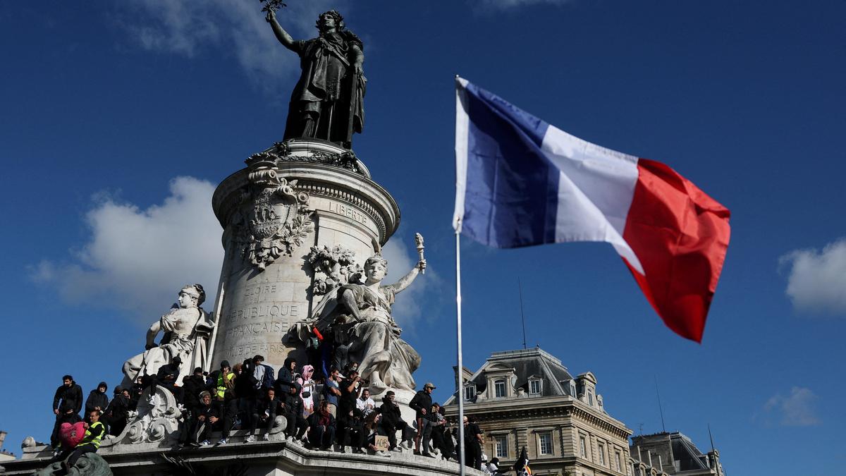 Protests in France | Beginning of the end of Macronism