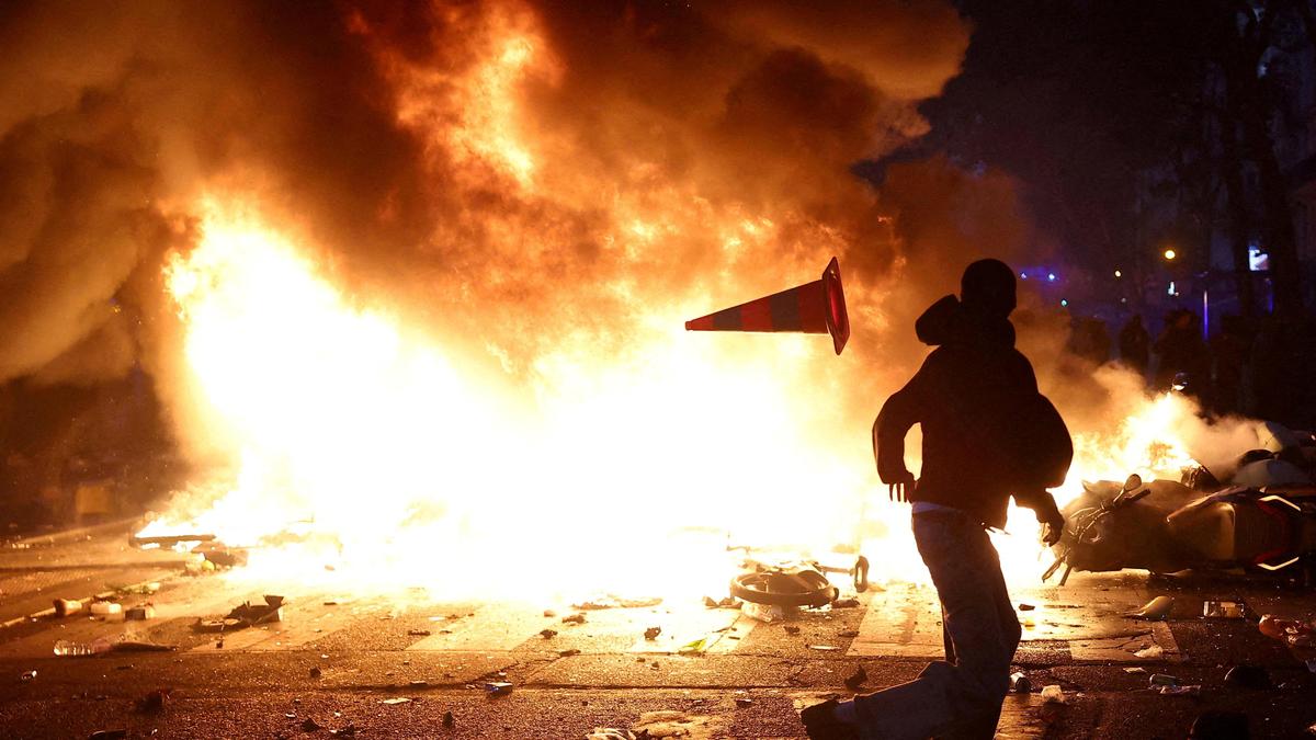 French city of Lyon bans ‘all protests’ on October 24