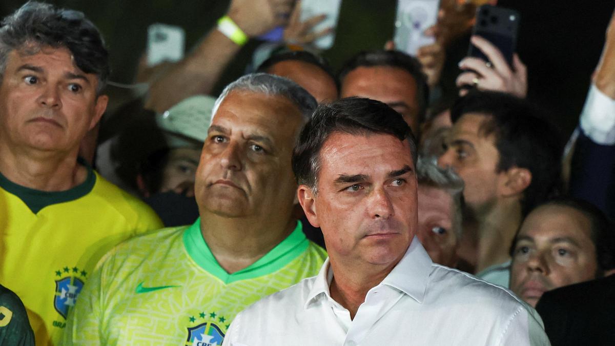 Brazil’s Flavio Bolsonaro headed to U.S. after losing election, sources say