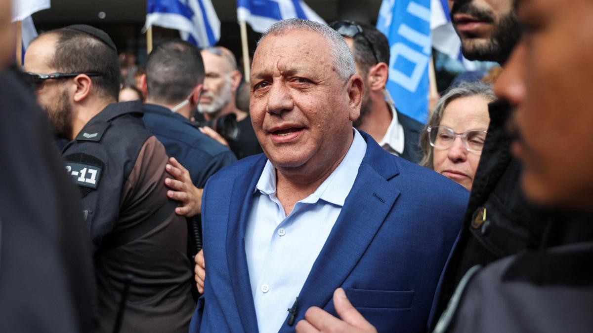 Netanyahu’s rival Eisenkot urges voters to unseat ‘worst govt’ in Israeli history