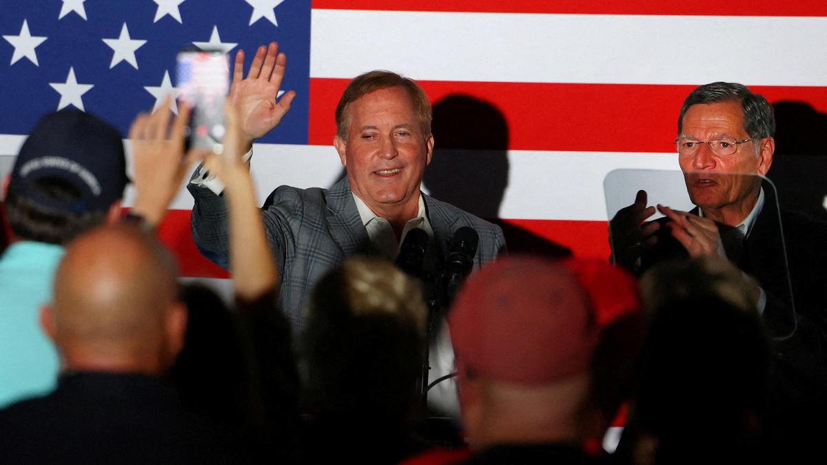 Republicans defend their bastions, as senate comes within reach of Democrats