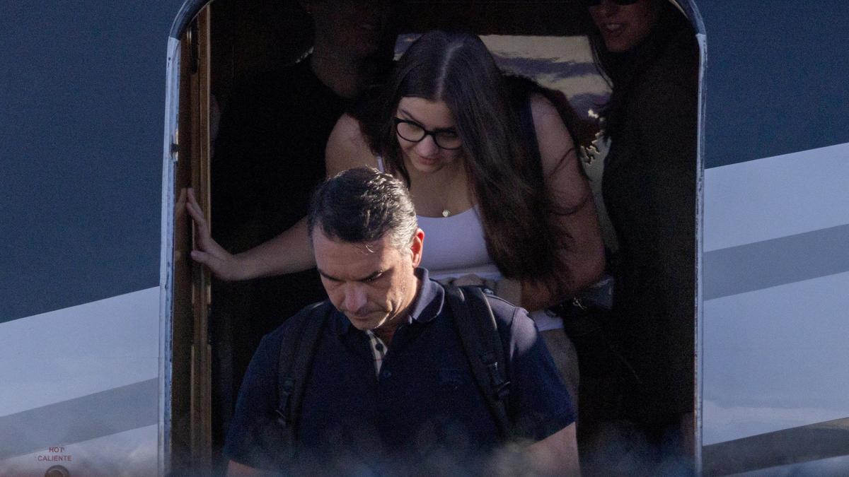 Flavio Bolsonaro says he left Brazil because he is the victim of ‘persecution’