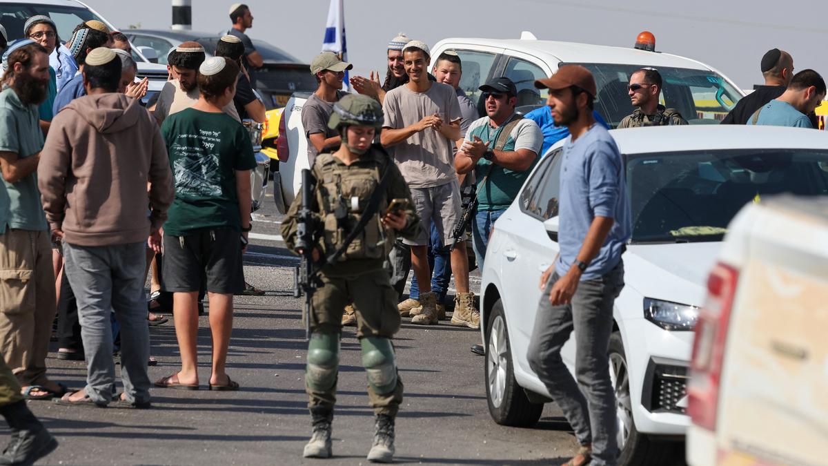 Netanyahu orders West Bank closure as attack wounds Israelis before election