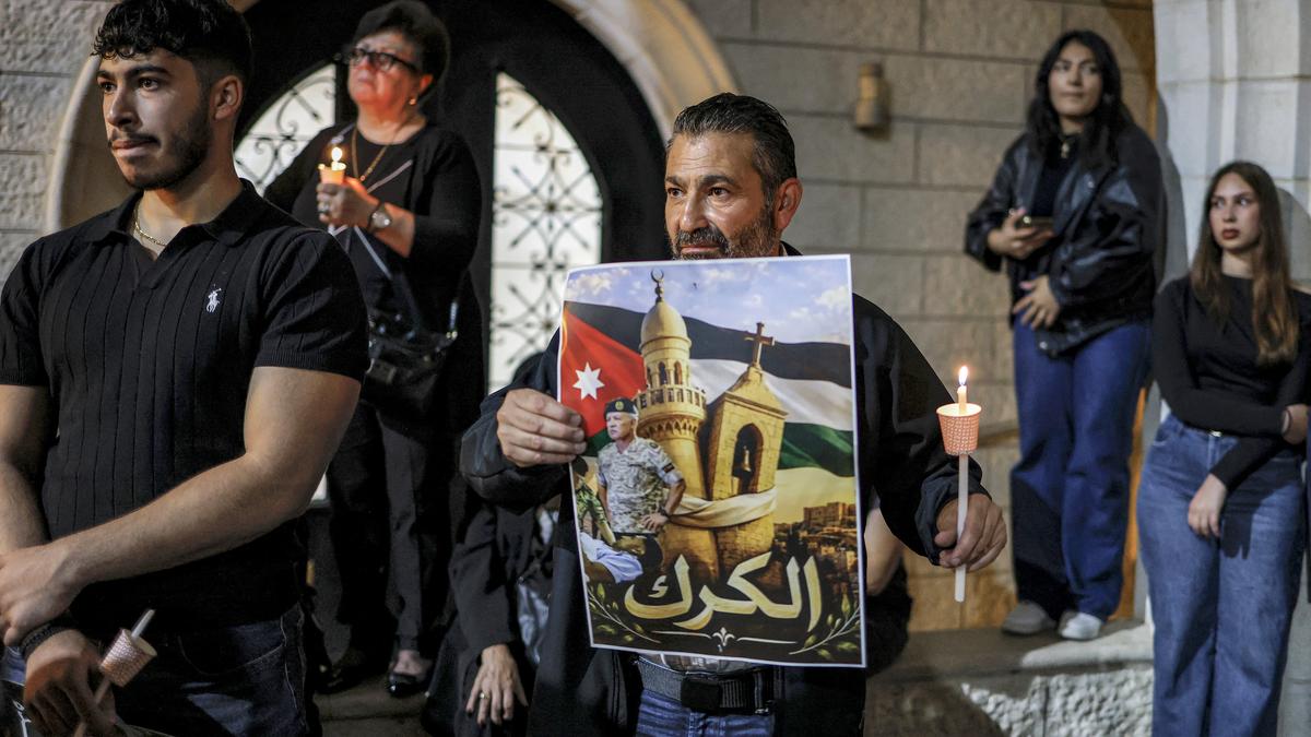 Jordan strikes militant groups in Syria after church attack