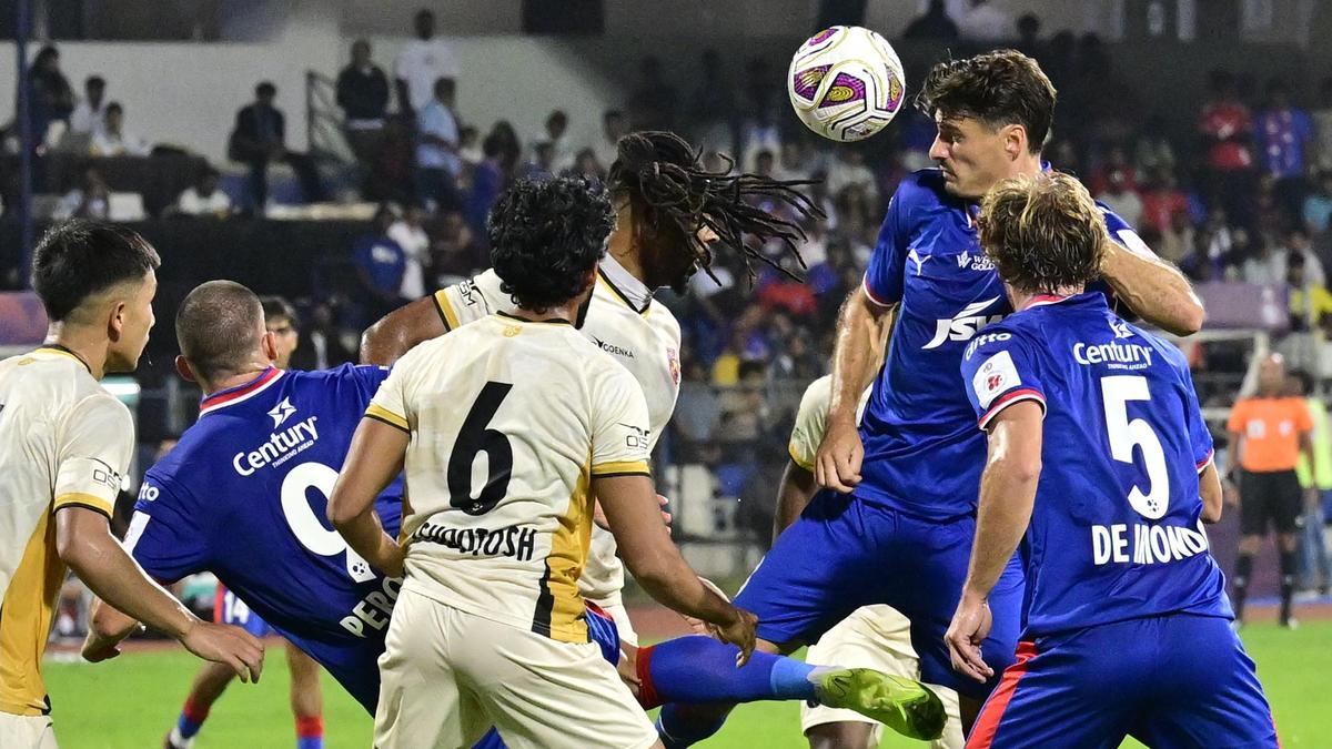 FOOTBALL | Bengaluru FC bests a stubborn SC Delhi in an entertaining ISL opener