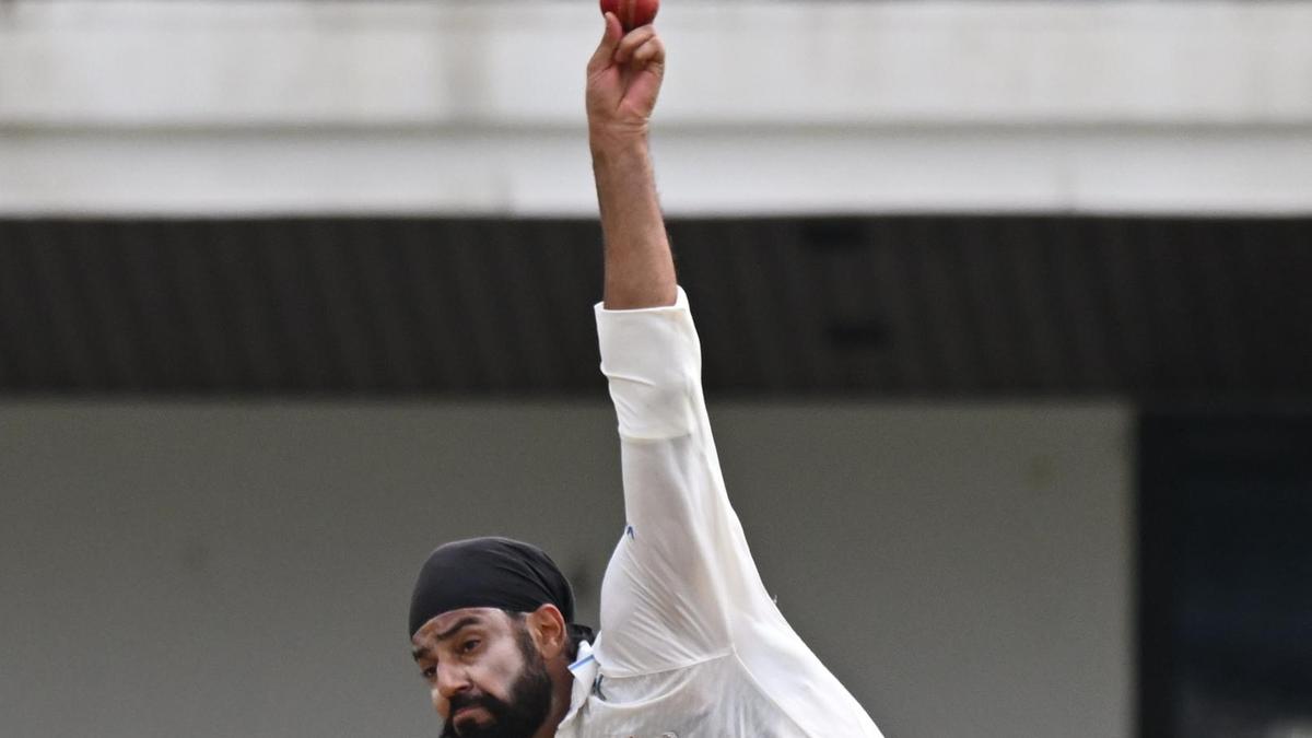 Gurjapneet Singh, Sai Kishore star as Tamil Nadu enjoys near-perfect day