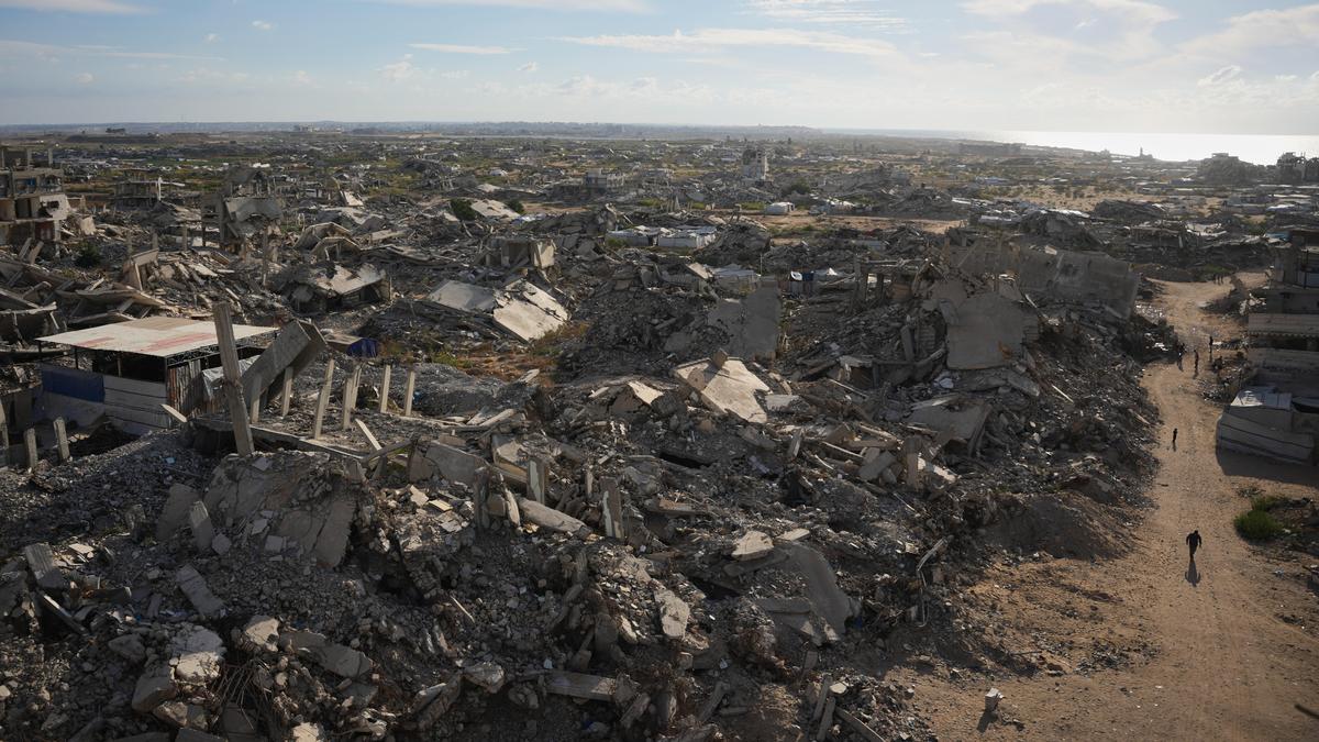Israeli fire kills four people in Gaza, medics say