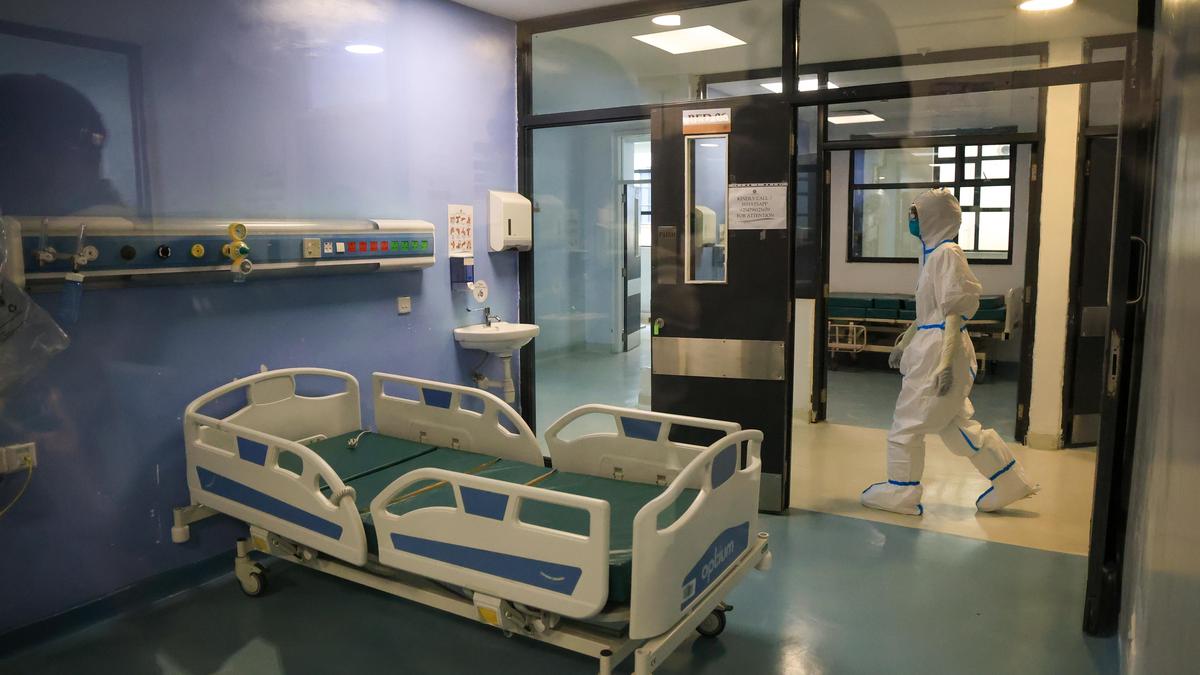 Kenya announces 2nd Ebola death, close relative of first patient
