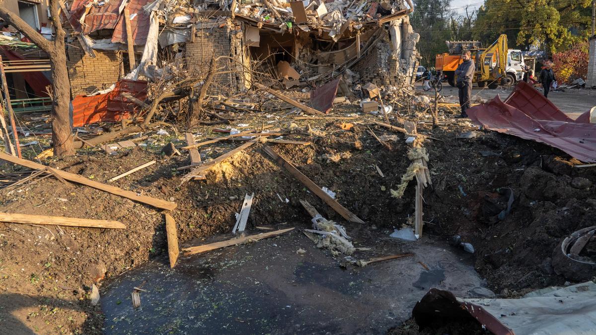 Russian aerial blitz kills 9 in Ukraine as Zelenskyy meets U.S., European officials in Norway