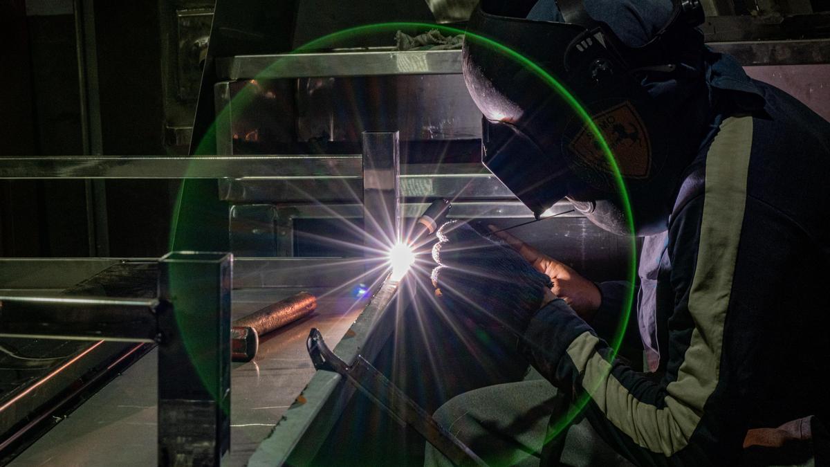 MSMEs seek curbs on steel, metal price surge; urge Centre to cut import duties