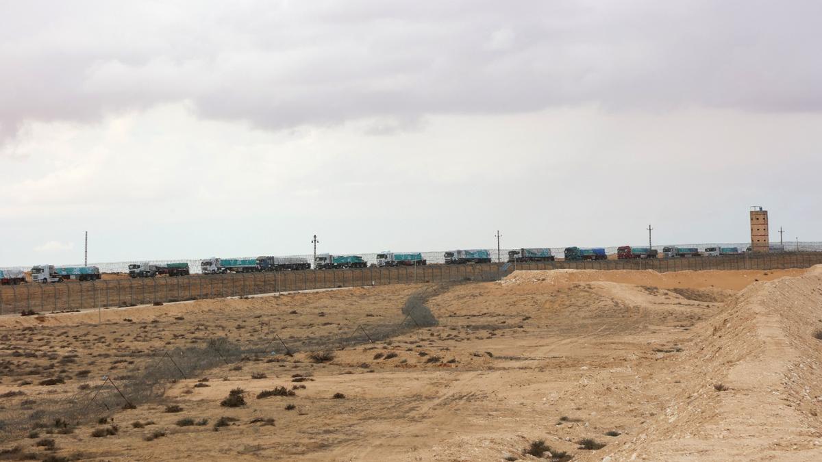 Israeli military says it detains an Egyptian civilian who crossed the border near Nitzana