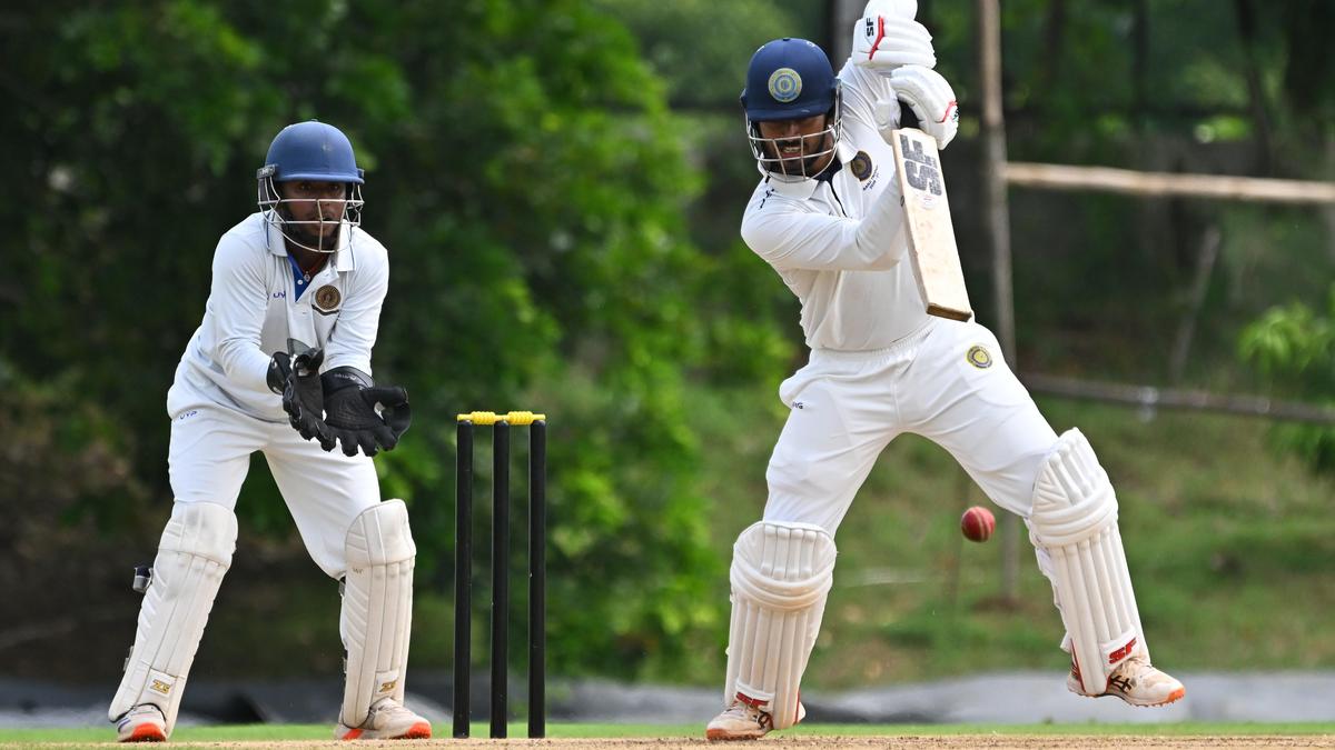 Ranji Trophy: Hyderabad shades the early part; Andhra takes control at the end